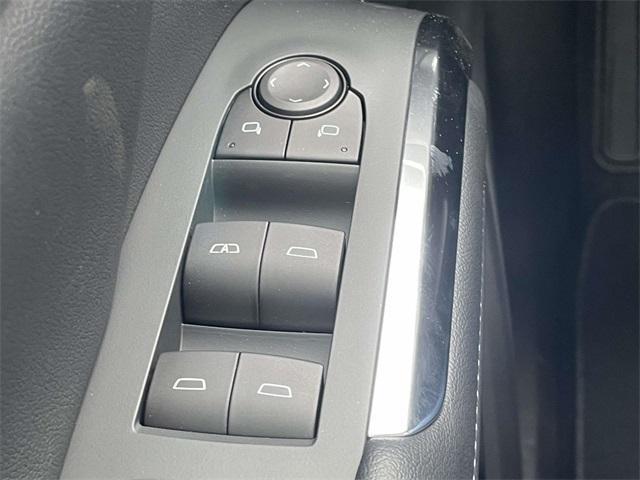 new 2026 Chevrolet Traverse car, priced at $44,580