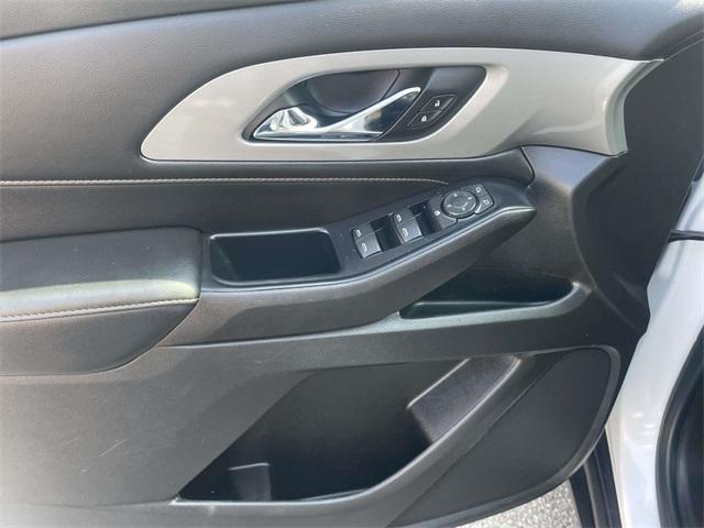 used 2021 Chevrolet Traverse car, priced at $21,450