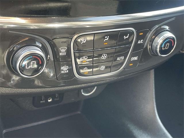 used 2021 Chevrolet Traverse car, priced at $21,450