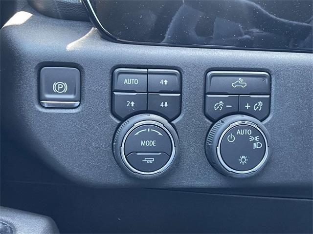 new 2025 Chevrolet Silverado 1500 car, priced at $57,682