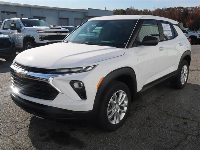 new 2025 Chevrolet TrailBlazer car, priced at $26,228