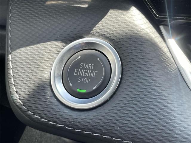 new 2025 Chevrolet Equinox car, priced at $29,395