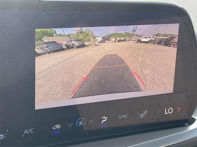 new 2025 Chevrolet Traverse car, priced at $41,644