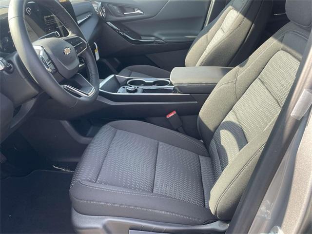 new 2026 Chevrolet Equinox car, priced at $29,395