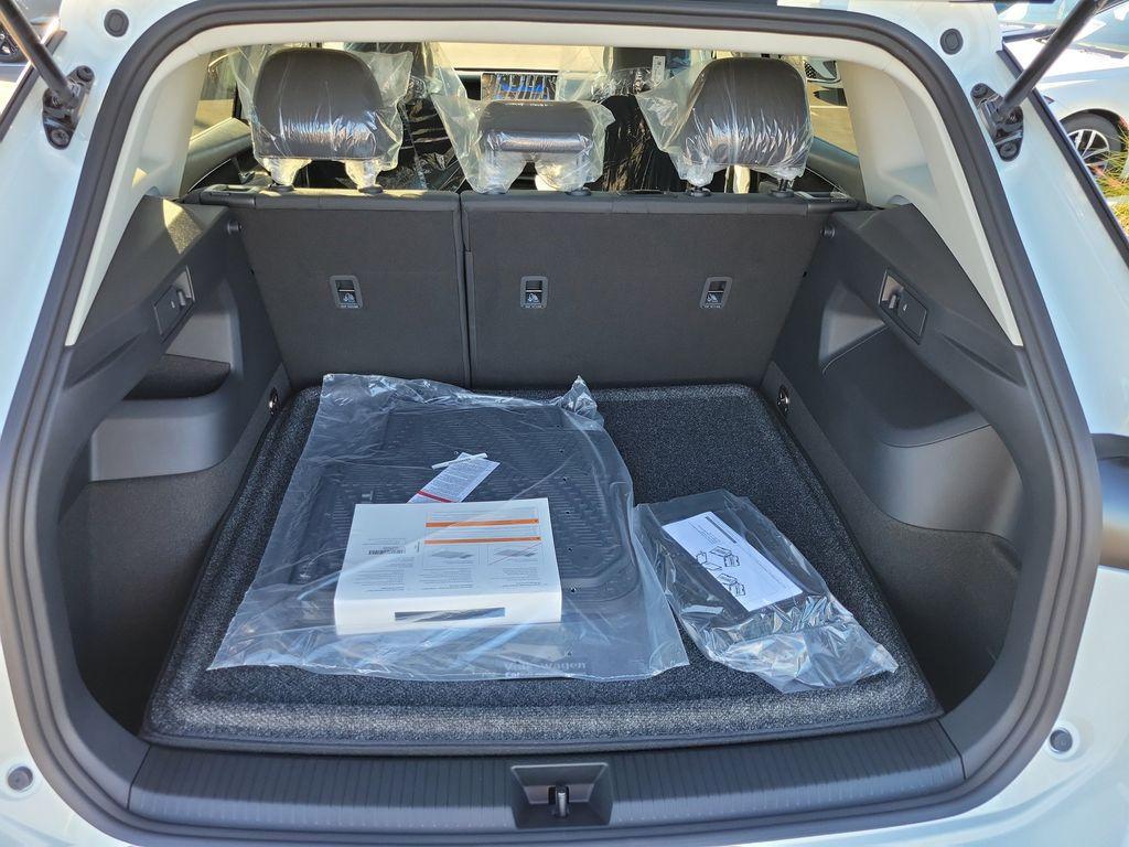 new 2026 Volkswagen Tiguan car, priced at $31,037