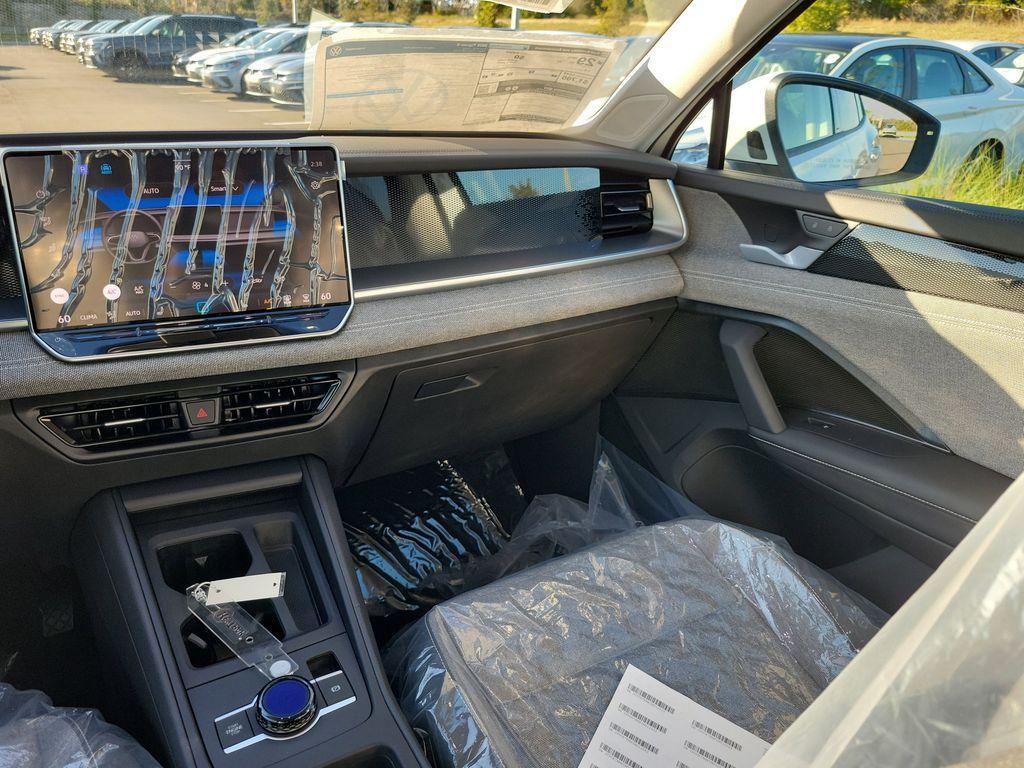 new 2026 Volkswagen Tiguan car, priced at $31,037