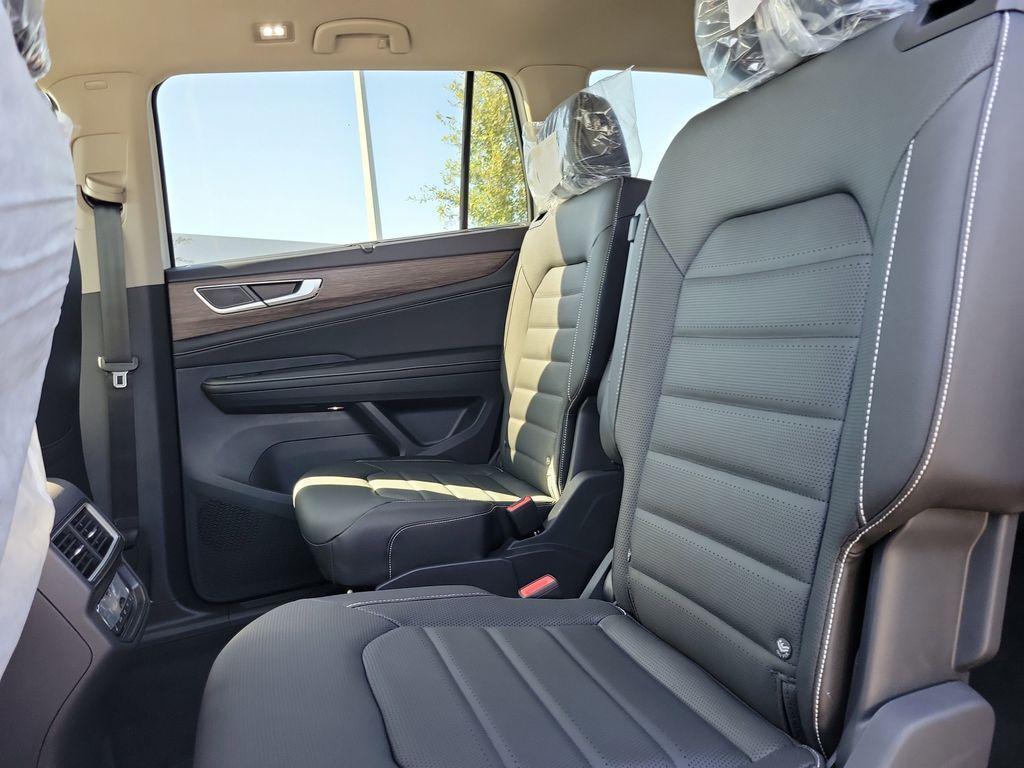 new 2026 Volkswagen Atlas car, priced at $49,236