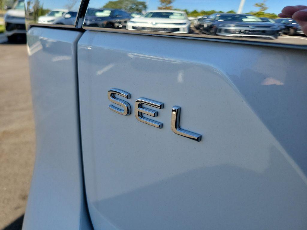 new 2026 Volkswagen Atlas car, priced at $49,236