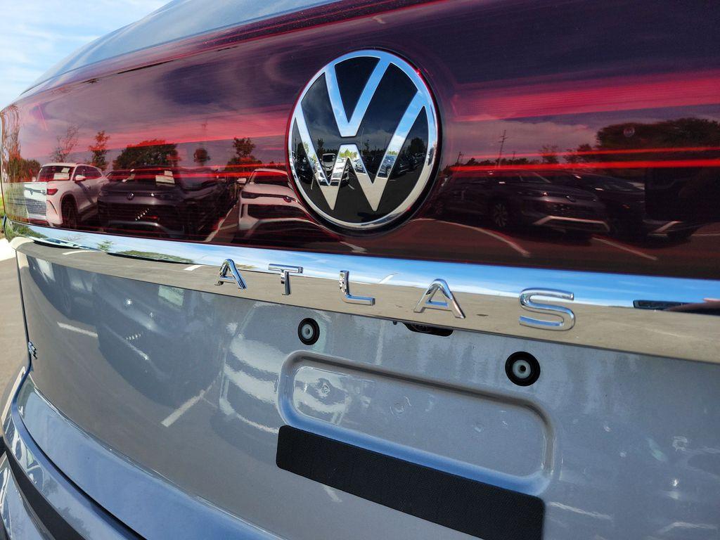 new 2026 Volkswagen Atlas Cross Sport car, priced at $37,755