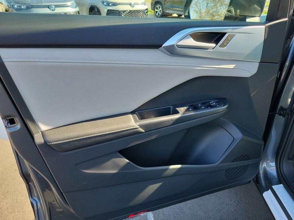 new 2025 Volkswagen Taos car, priced at $27,027