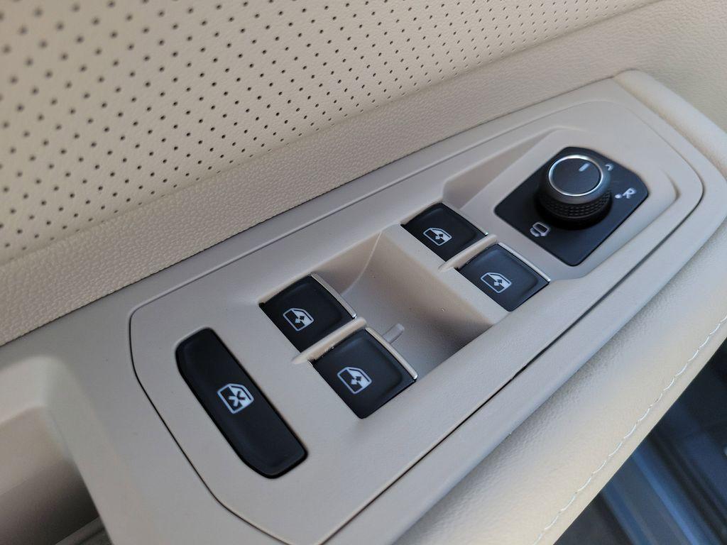 new 2026 Volkswagen Atlas car, priced at $54,081