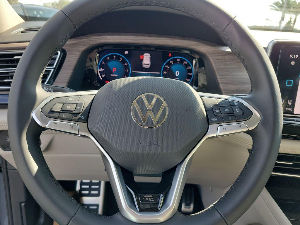 new 2026 Volkswagen Atlas car, priced at $54,081