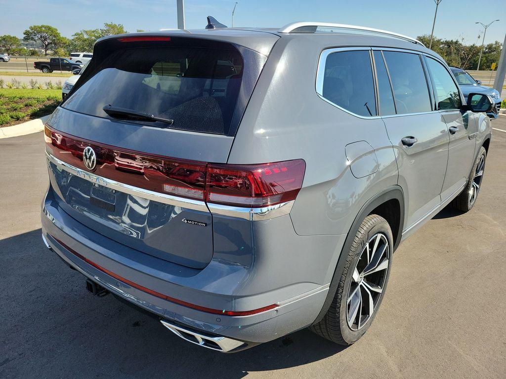 new 2026 Volkswagen Atlas car, priced at $54,081