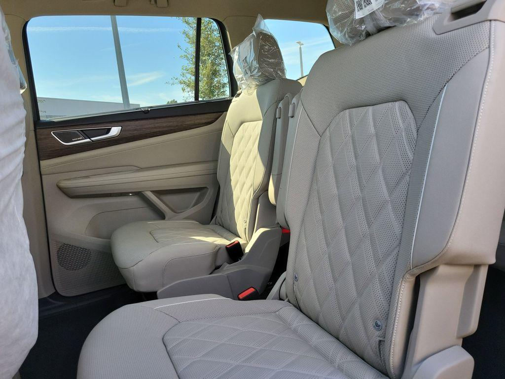 new 2026 Volkswagen Atlas car, priced at $54,081