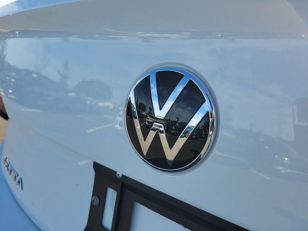 used 2024 Volkswagen Jetta car, priced at $18,995