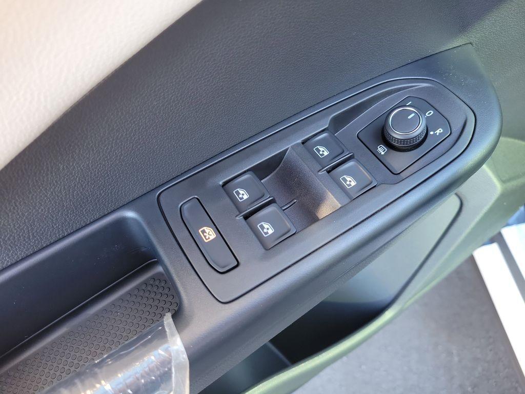 new 2025 Volkswagen Taos car, priced at $32,579