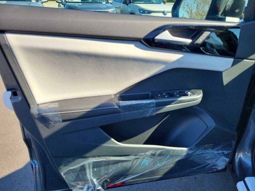 new 2025 Volkswagen Taos car, priced at $24,348