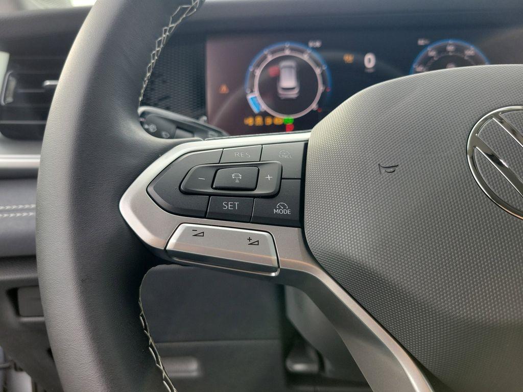 new 2025 Volkswagen Tiguan car, priced at $30,657