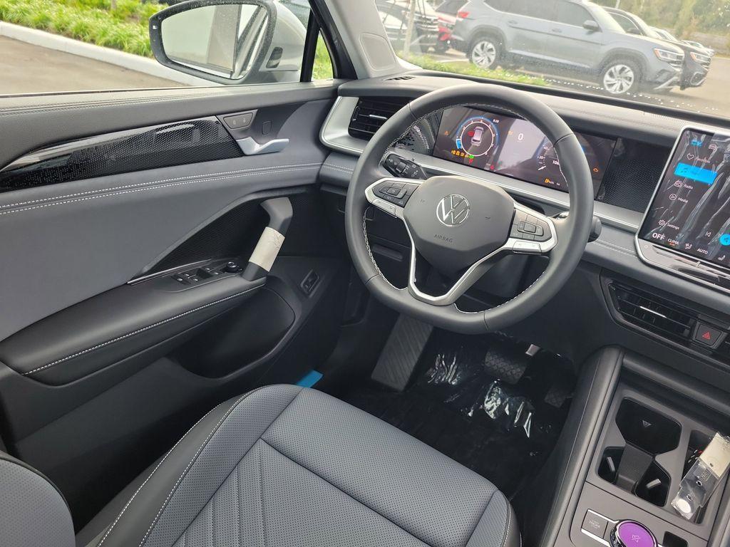 new 2025 Volkswagen Tiguan car, priced at $30,657