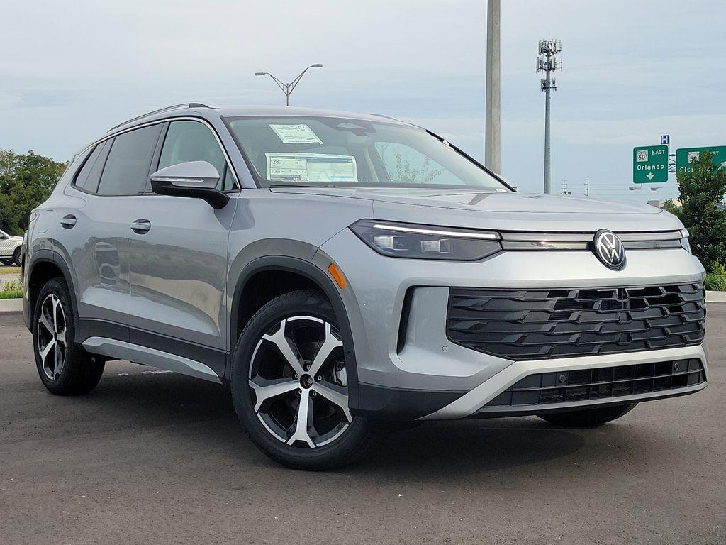 new 2025 Volkswagen Tiguan car, priced at $30,657