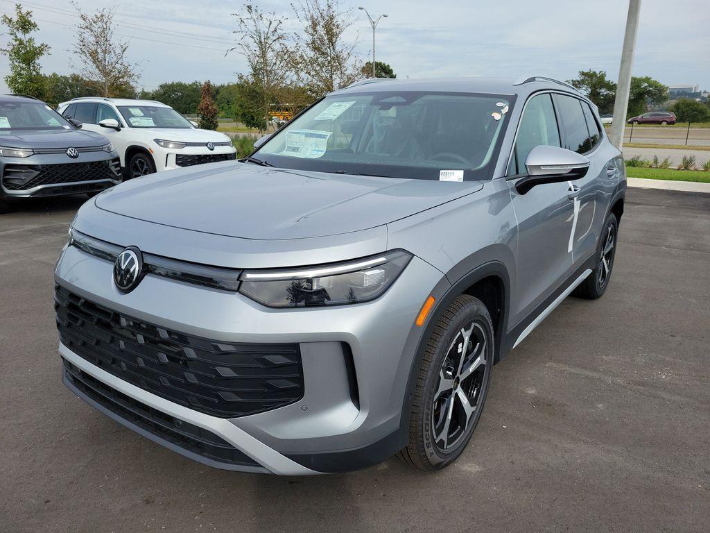 new 2025 Volkswagen Tiguan car, priced at $30,657