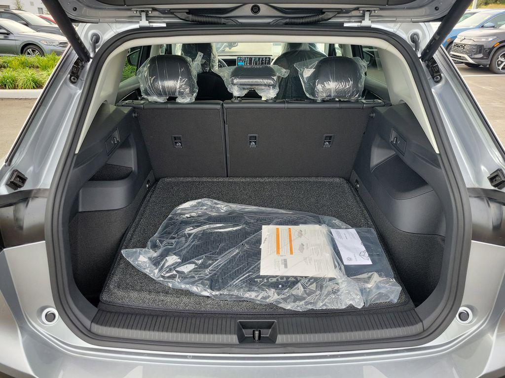 new 2025 Volkswagen Tiguan car, priced at $30,657