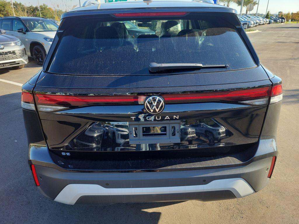 new 2025 Volkswagen Tiguan car, priced at $30,657