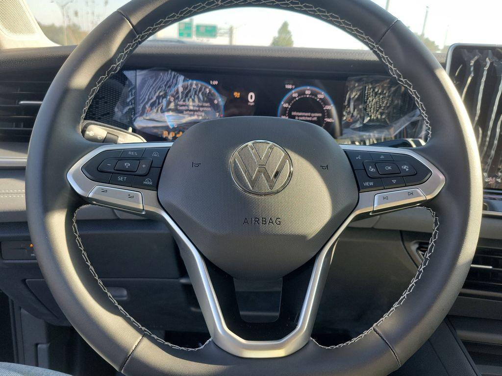 new 2025 Volkswagen Tiguan car, priced at $30,657