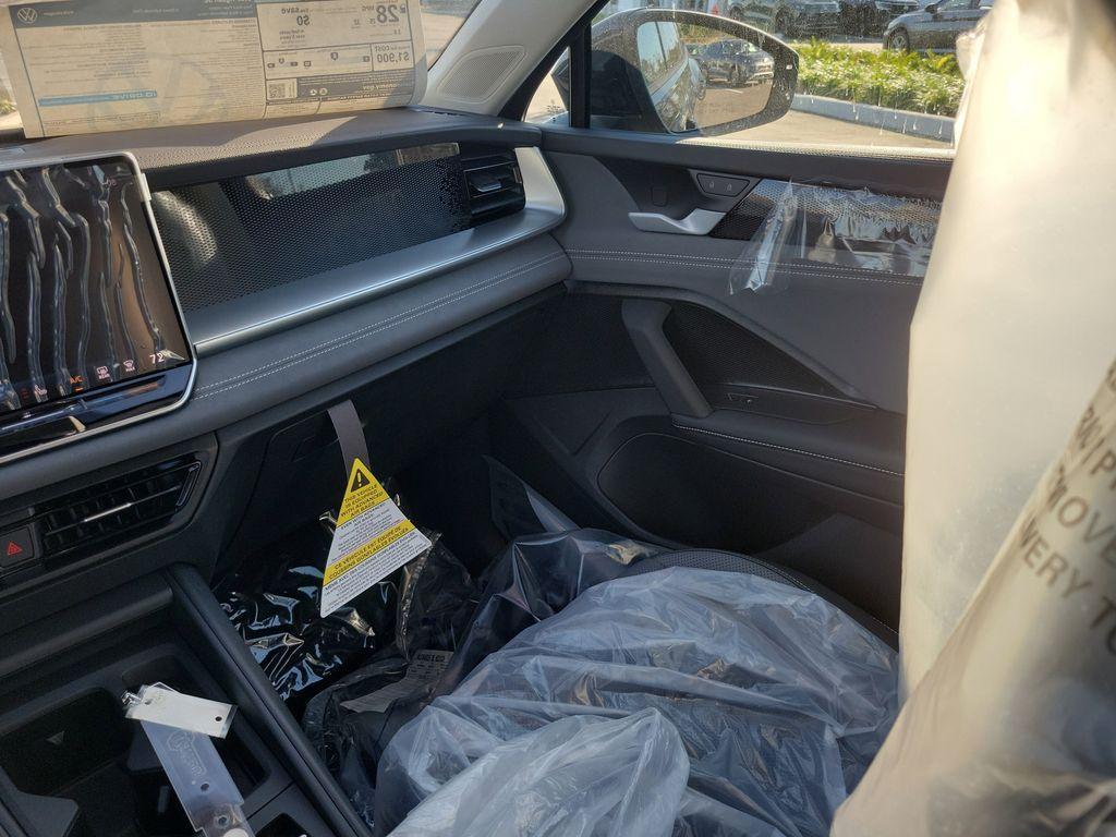 new 2025 Volkswagen Tiguan car, priced at $30,657