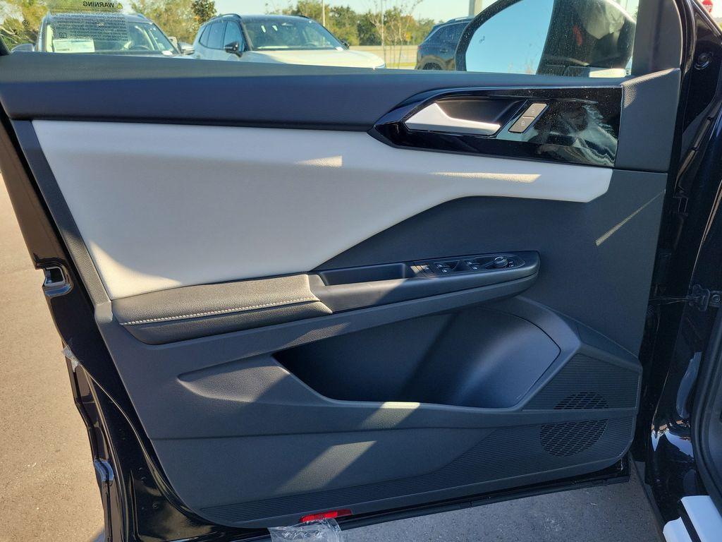 new 2025 Volkswagen Taos car, priced at $24,348