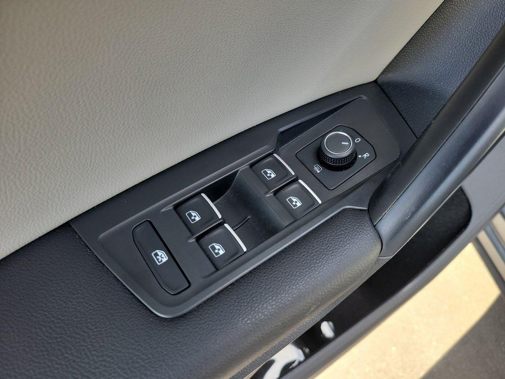 used 2021 Volkswagen Tiguan car, priced at $20,495