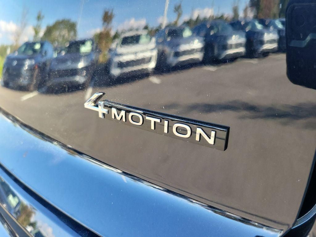 new 2026 Volkswagen Atlas Cross Sport car, priced at $49,609