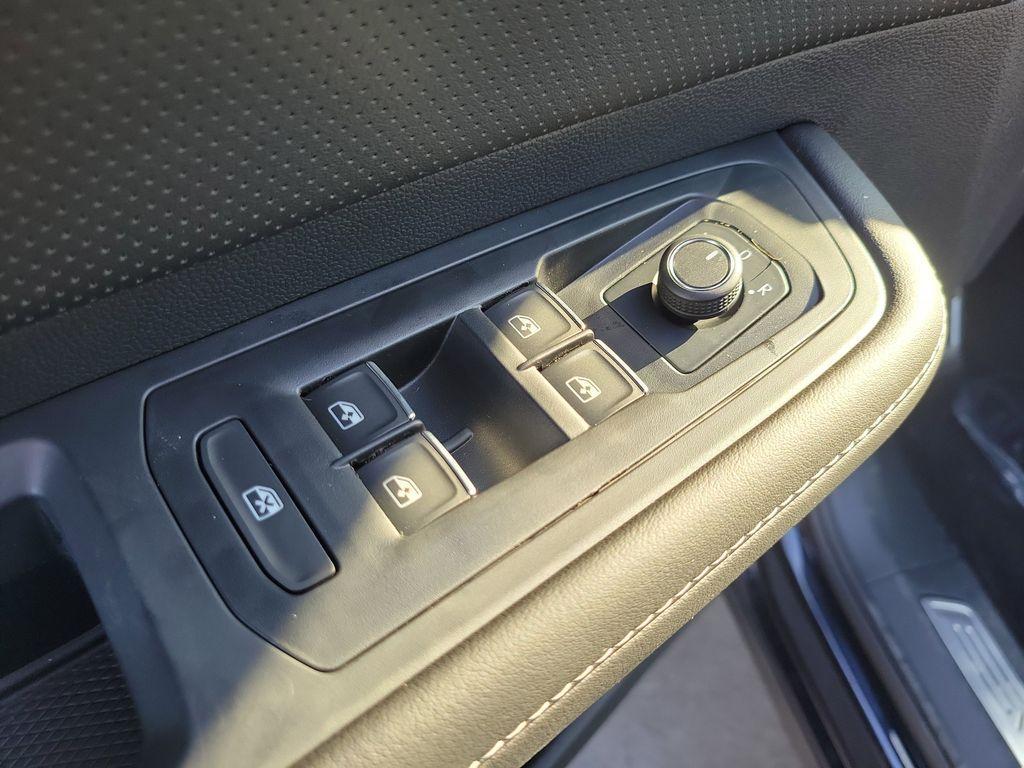 new 2026 Volkswagen Atlas Cross Sport car, priced at $49,609