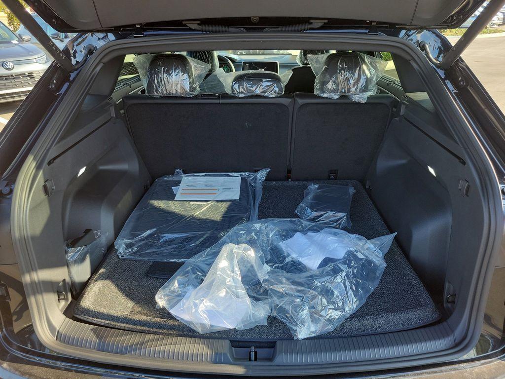 new 2026 Volkswagen Atlas Cross Sport car, priced at $49,609