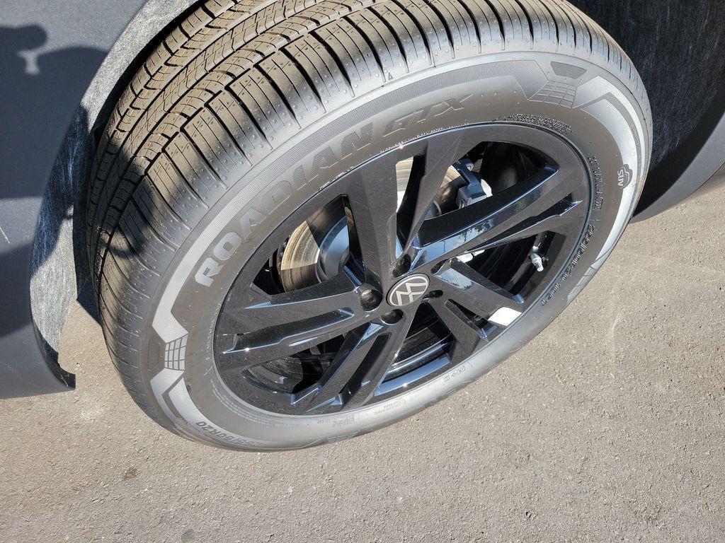 new 2026 Volkswagen Atlas Cross Sport car, priced at $49,609