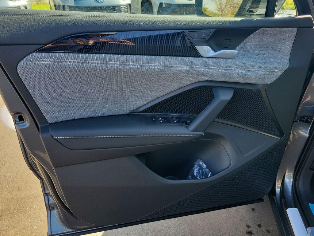 new 2025 Volkswagen Tiguan car, priced at $28,204