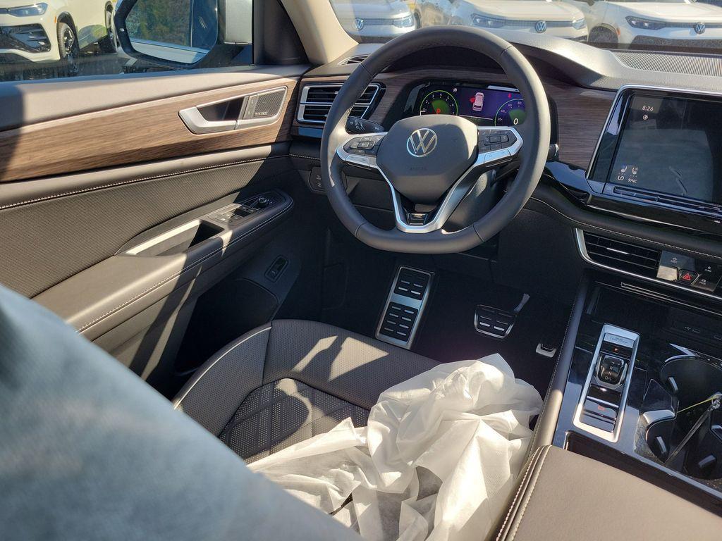 new 2026 Volkswagen Atlas car, priced at $53,644