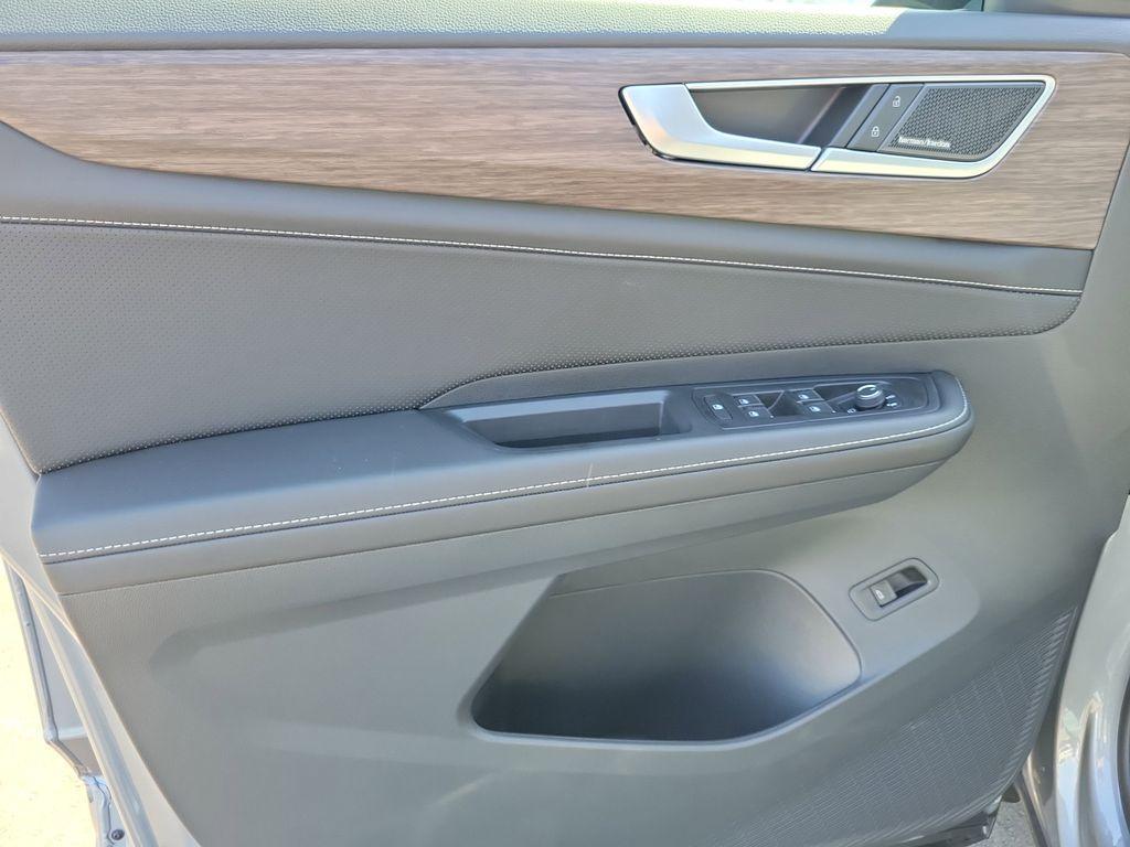 new 2026 Volkswagen Atlas car, priced at $53,644