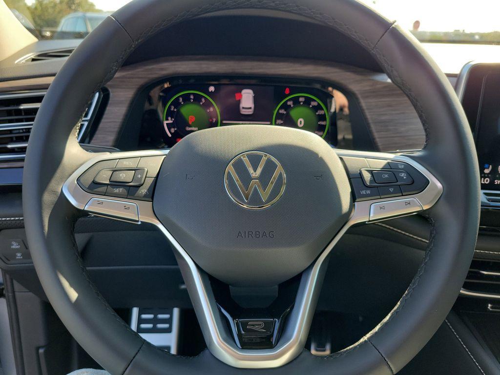 new 2026 Volkswagen Atlas car, priced at $53,644
