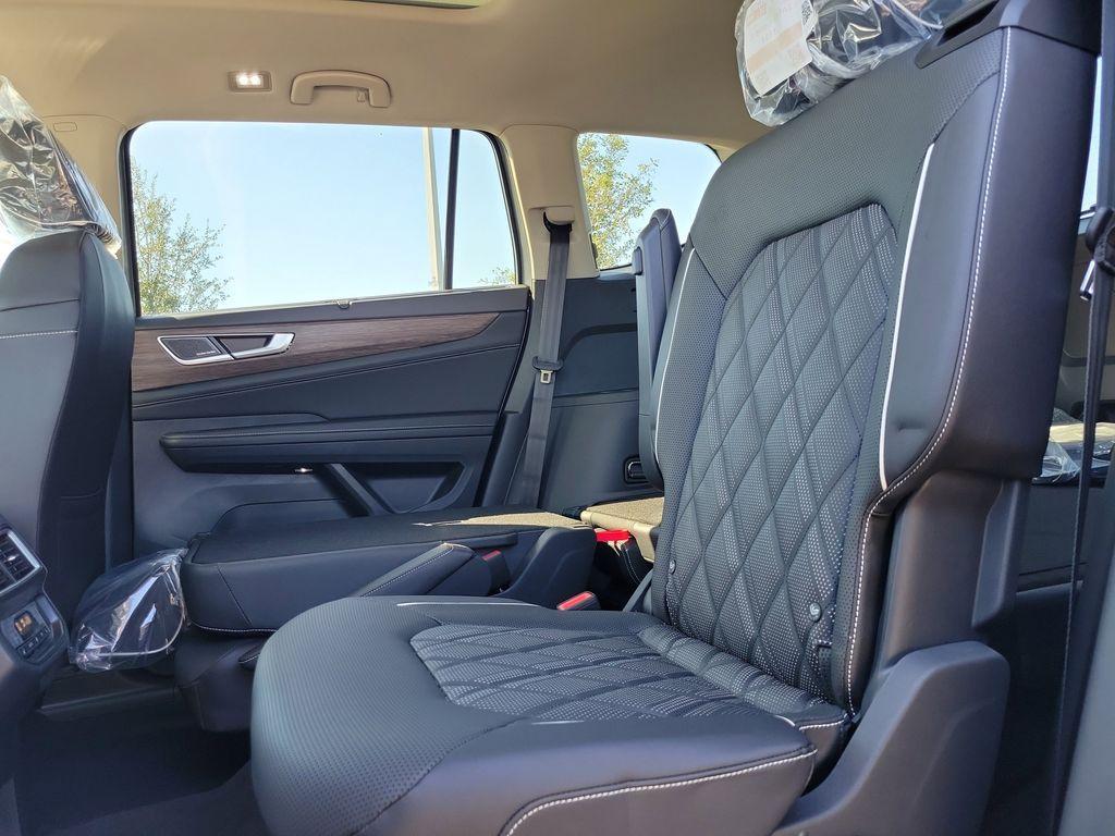 new 2026 Volkswagen Atlas car, priced at $53,644