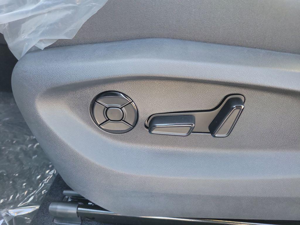 new 2025 Volkswagen Tiguan car, priced at $30,657