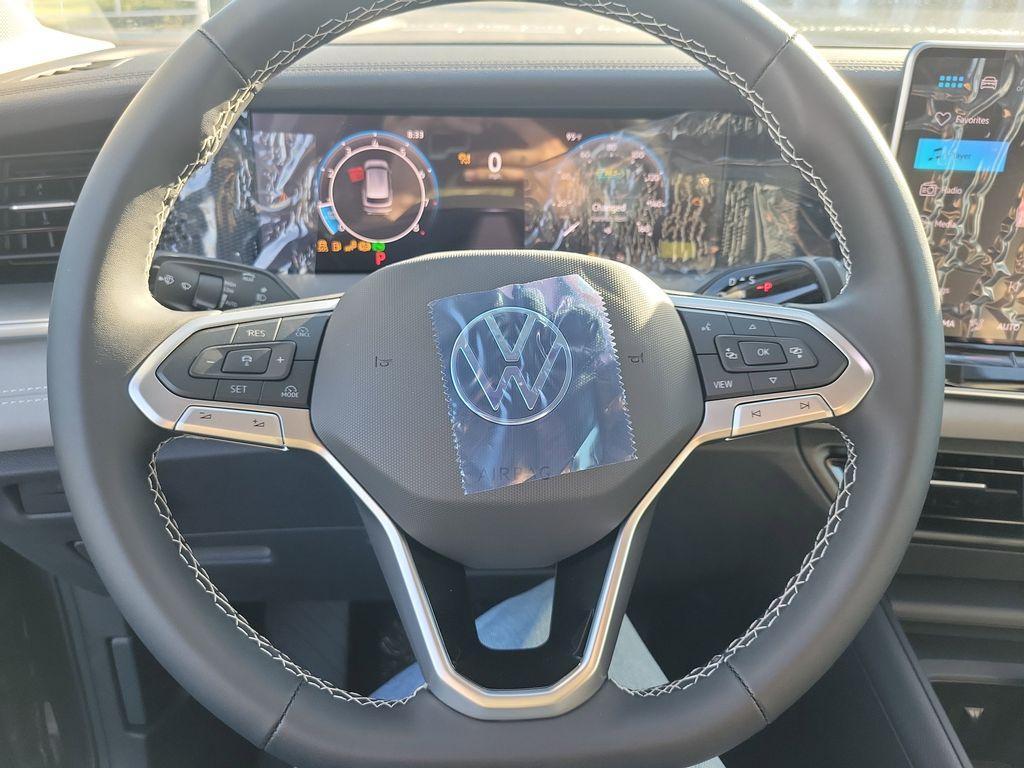 new 2025 Volkswagen Tiguan car, priced at $30,657
