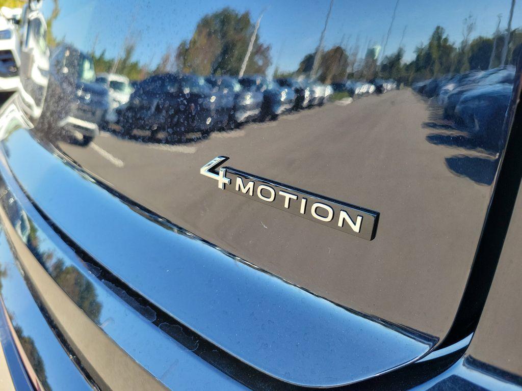 new 2026 Volkswagen Atlas Cross Sport car, priced at $52,569