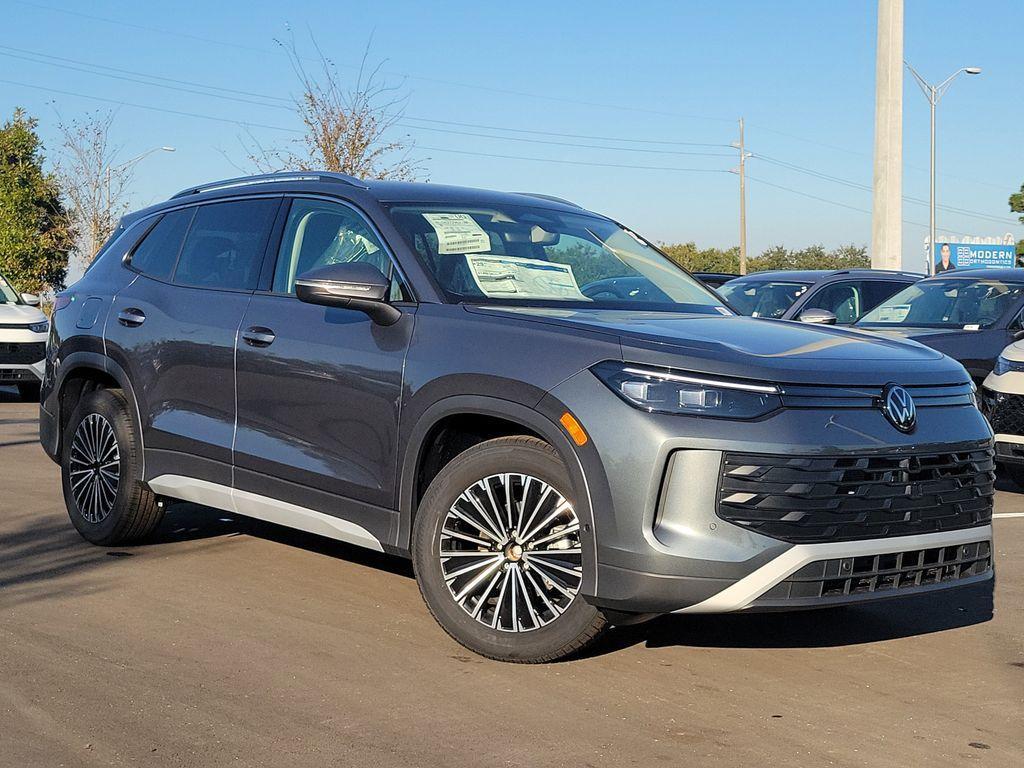 new 2025 Volkswagen Tiguan car, priced at $28,204