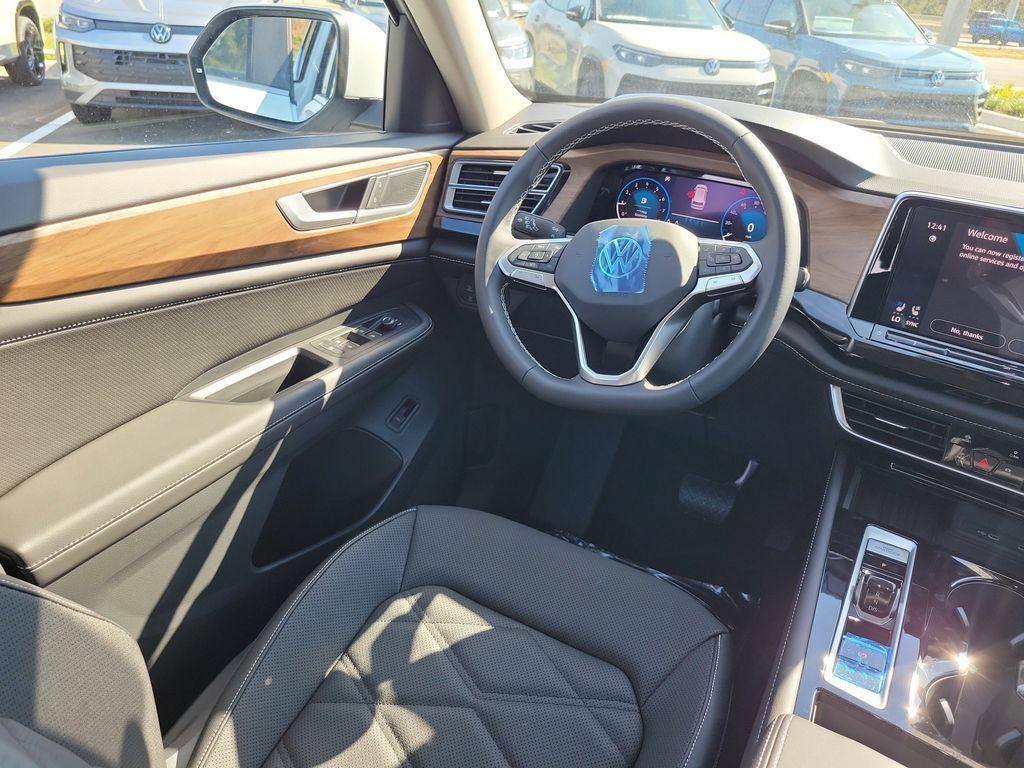 new 2026 Volkswagen Atlas car, priced at $44,053