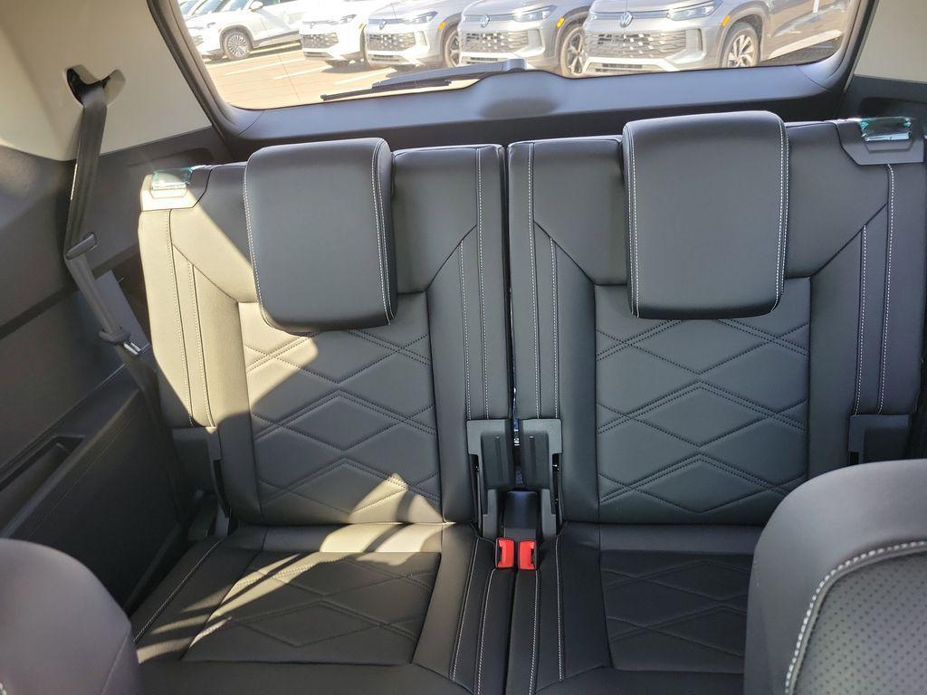 new 2026 Volkswagen Atlas car, priced at $44,053