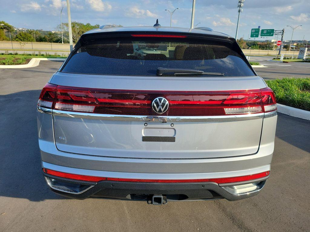 new 2026 Volkswagen Atlas Cross Sport car, priced at $43,062