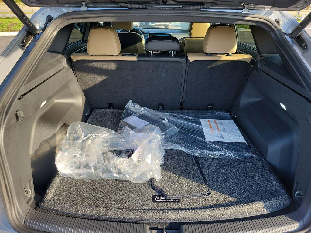 new 2026 Volkswagen Atlas Cross Sport car, priced at $43,062