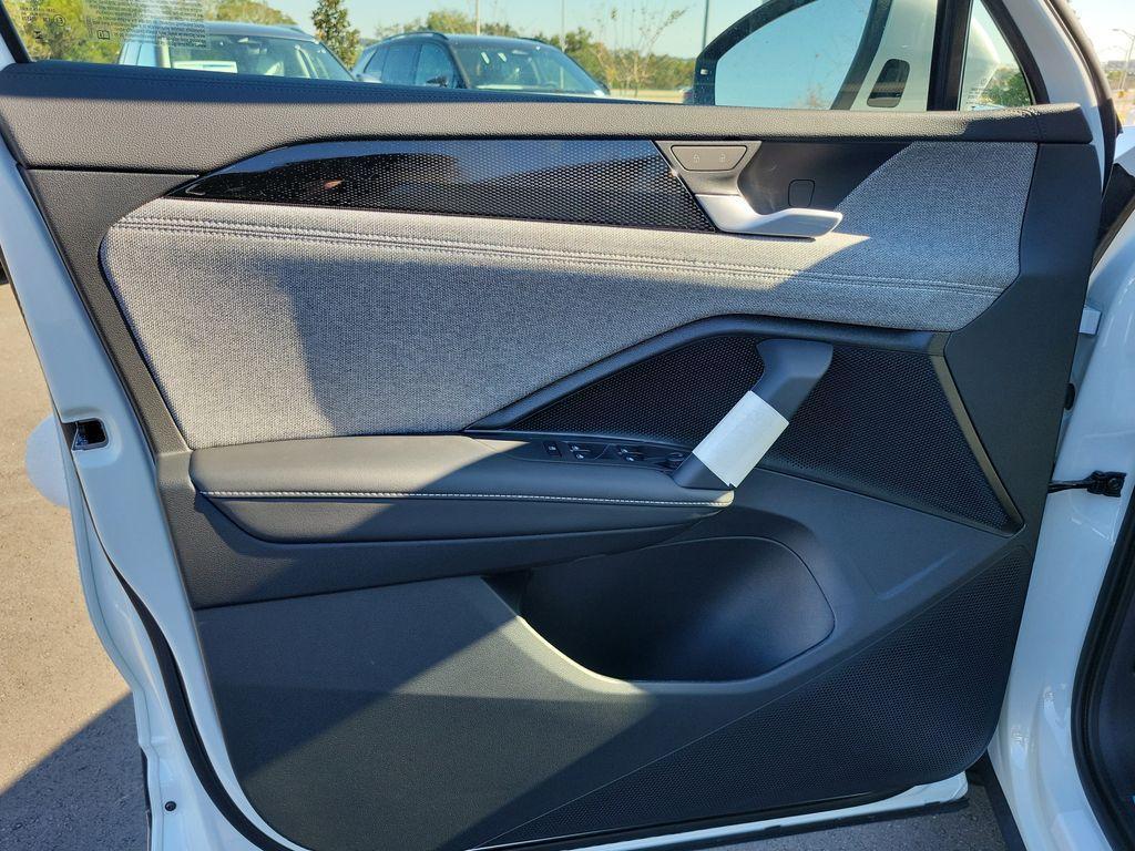 new 2025 Volkswagen Tiguan car, priced at $28,204