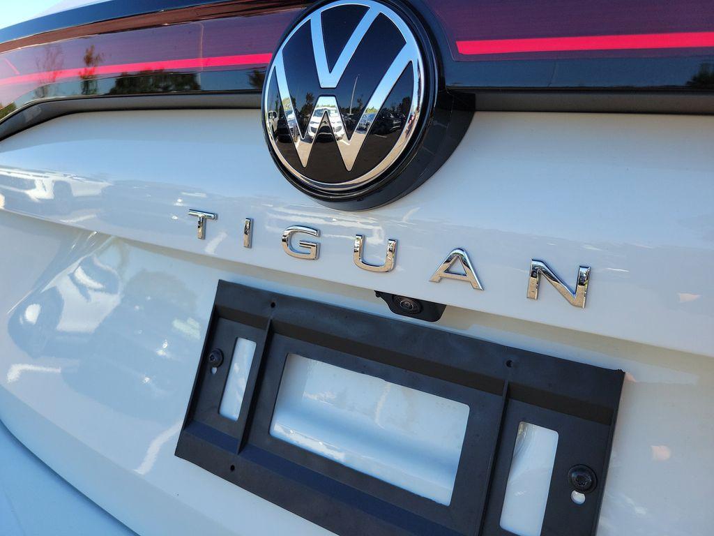 new 2025 Volkswagen Tiguan car, priced at $28,204
